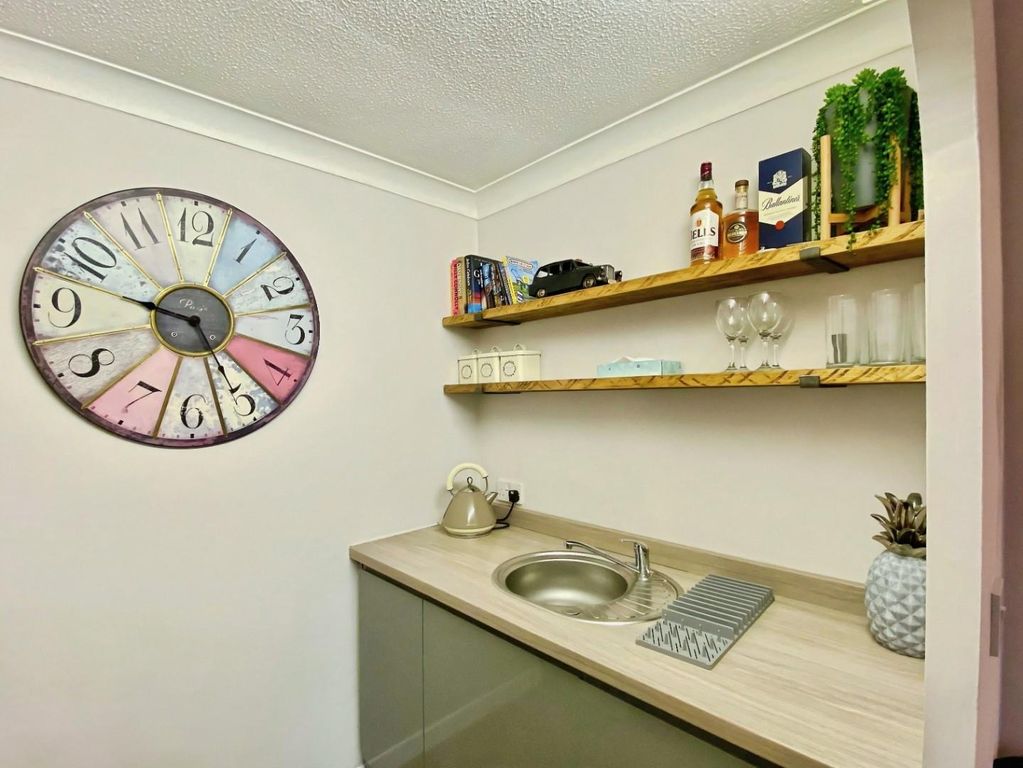 Property photo 3 of 20 Bd87cc1A-3740c393-8740-41c4-8440-c8F7B0Bdf5d9.Jpg