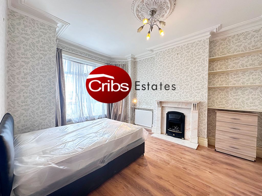 Property photo 1 of 7 Double Room To Rent In Croydon Cr0 (Available For Couple)
