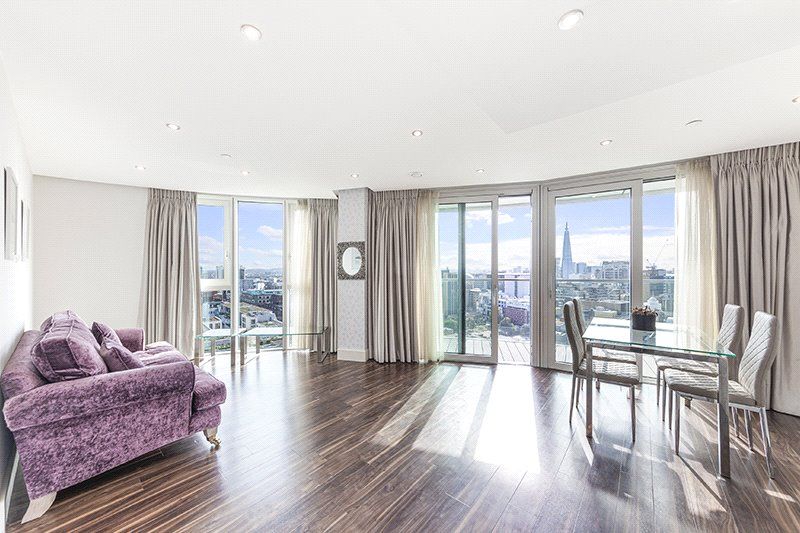 Property photo 2 of 16 Alie Street, E1