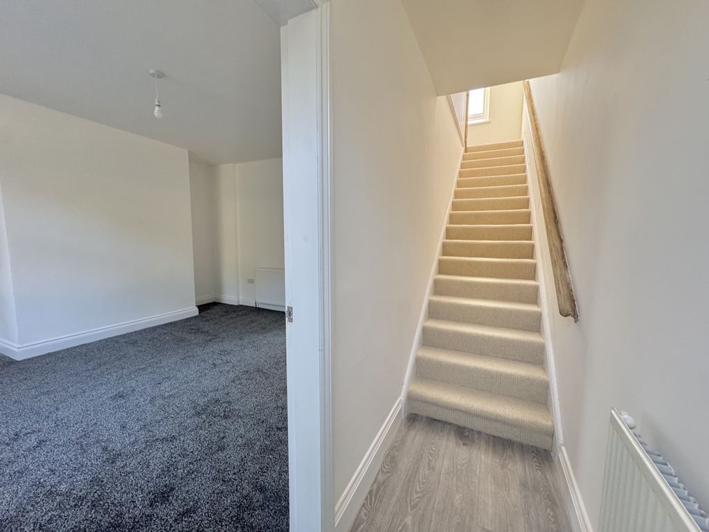 Property photo 2 of 11 Img_4219