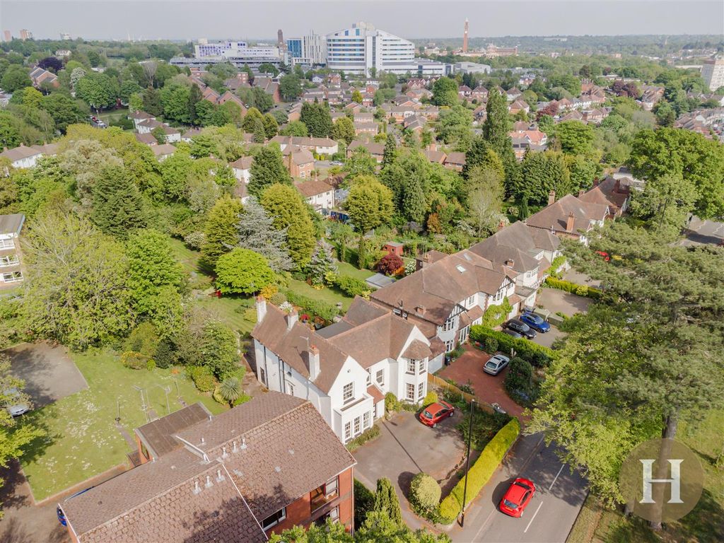 Property photo 3 of 13 Hadleigh Estate Agents-1.Jpg