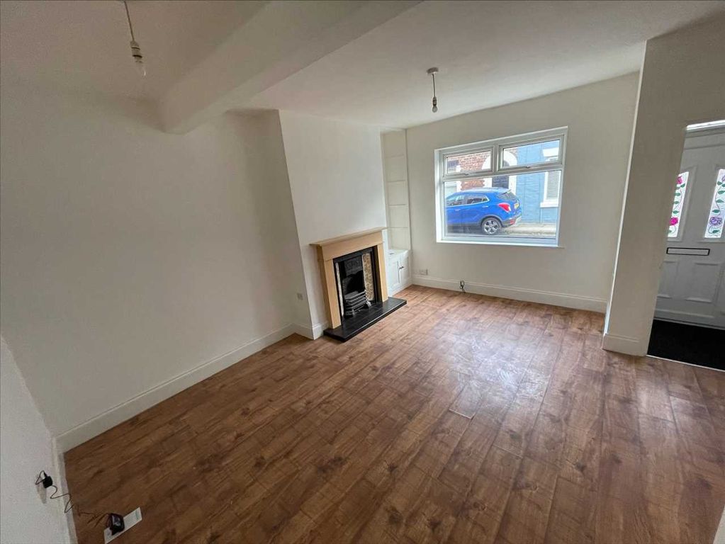 Property photo 3 of 6