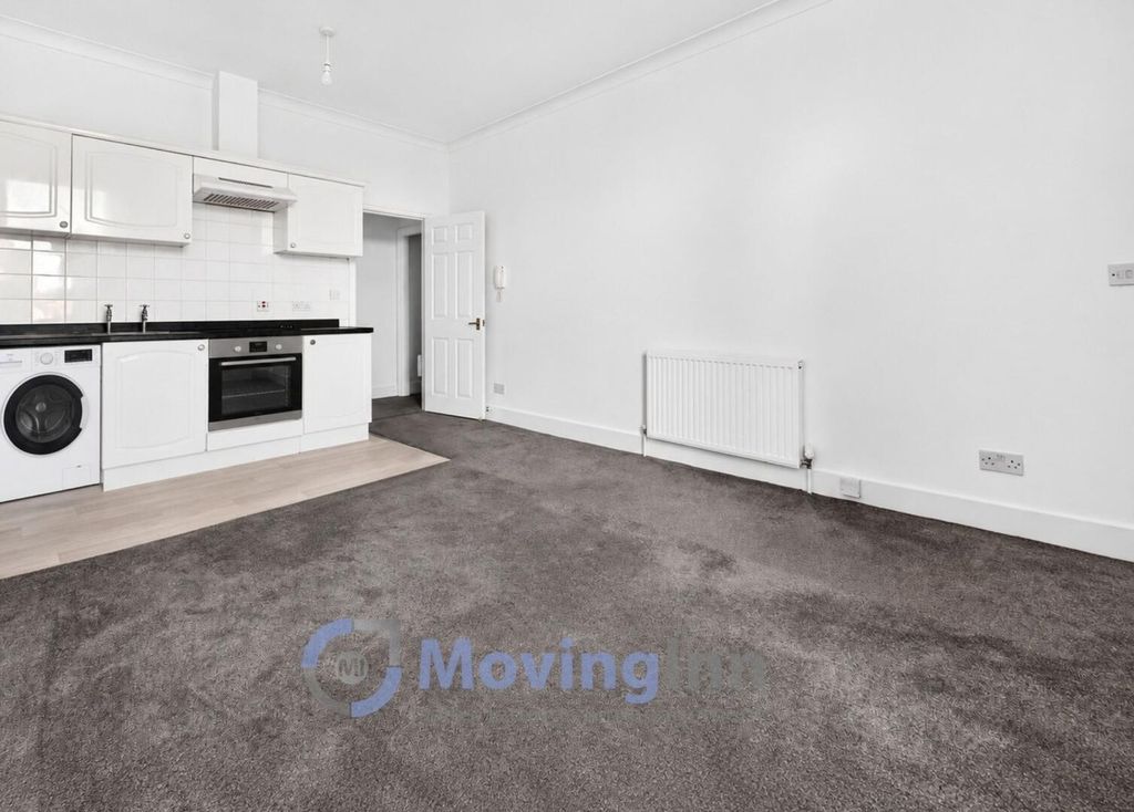 Property photo 1 of 20 Kitchen