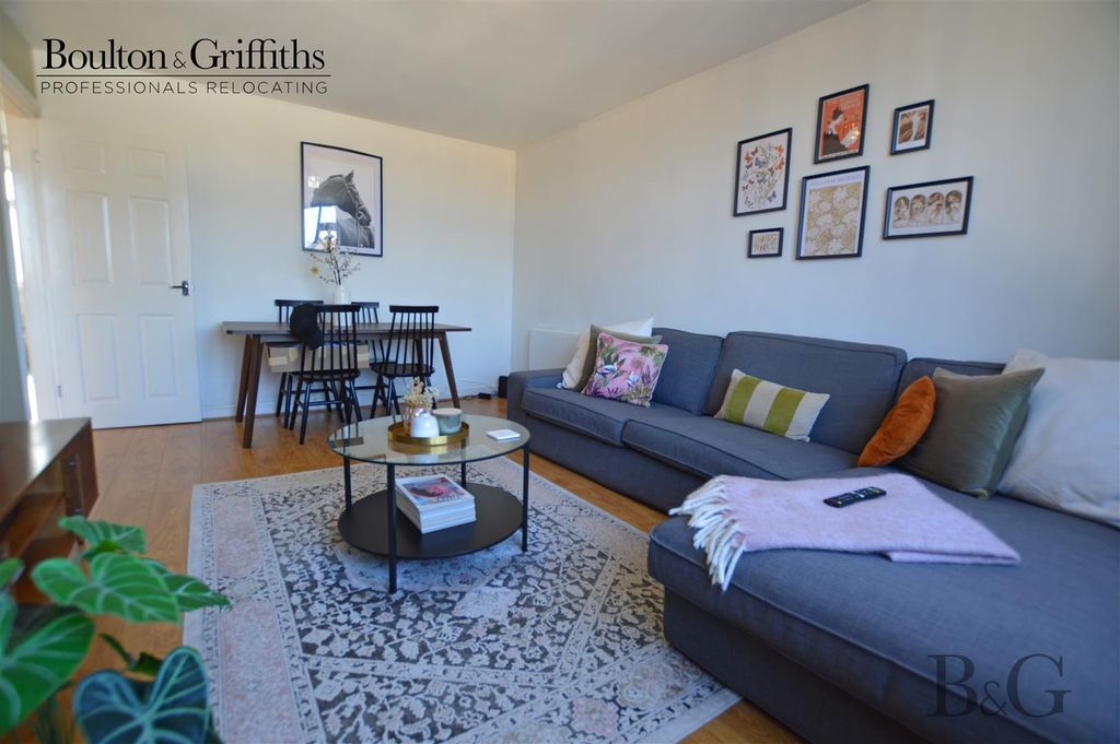 Property photo 2 of 13 Reception