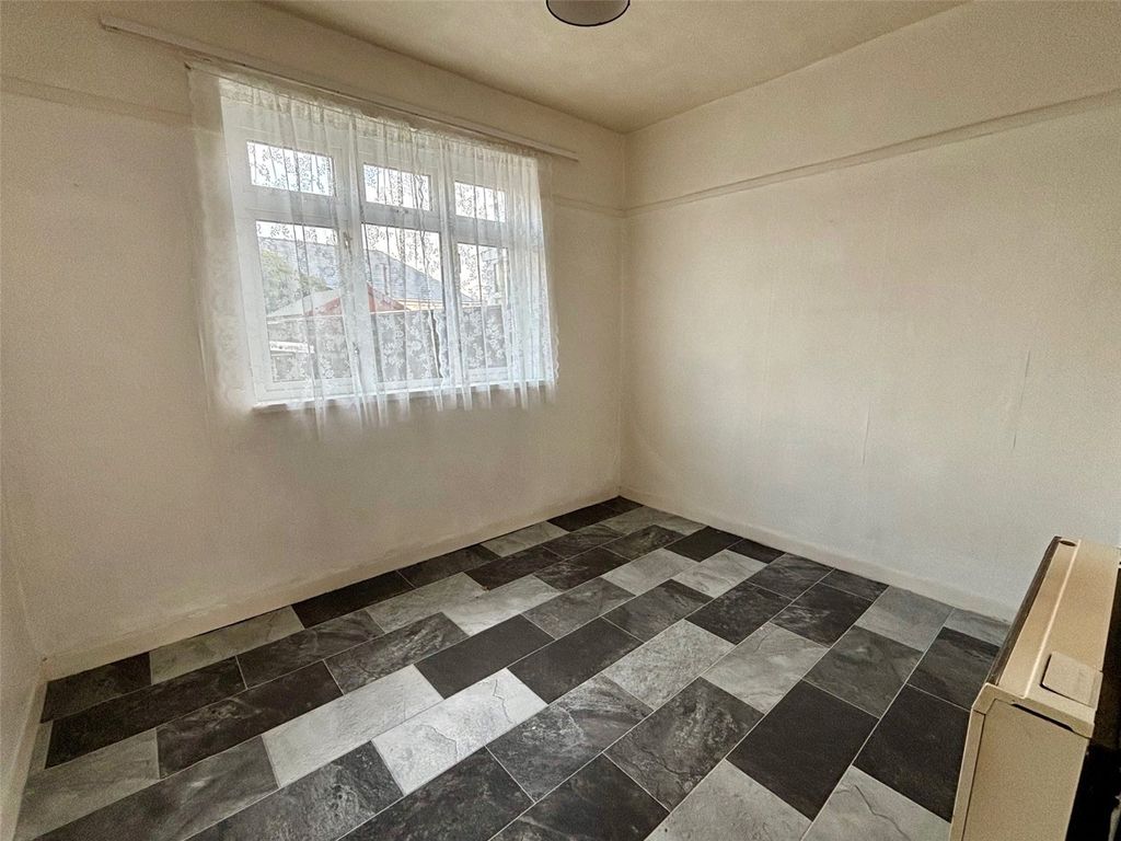 Property photo 3 of 20 Picture No. 14