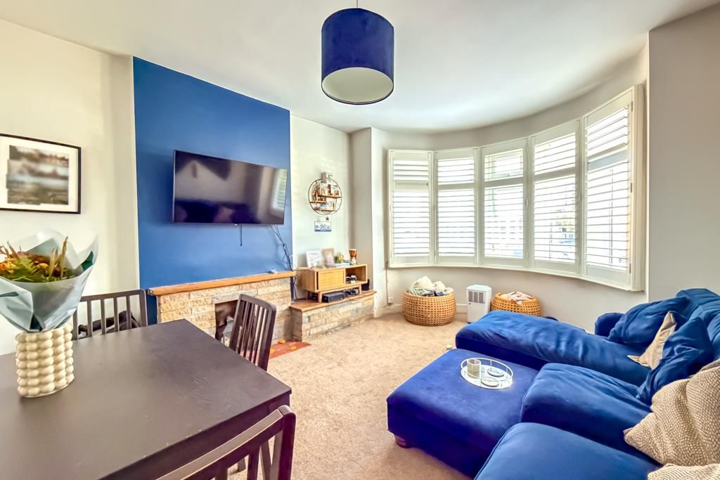 Property photo 2 of 14 Lounge