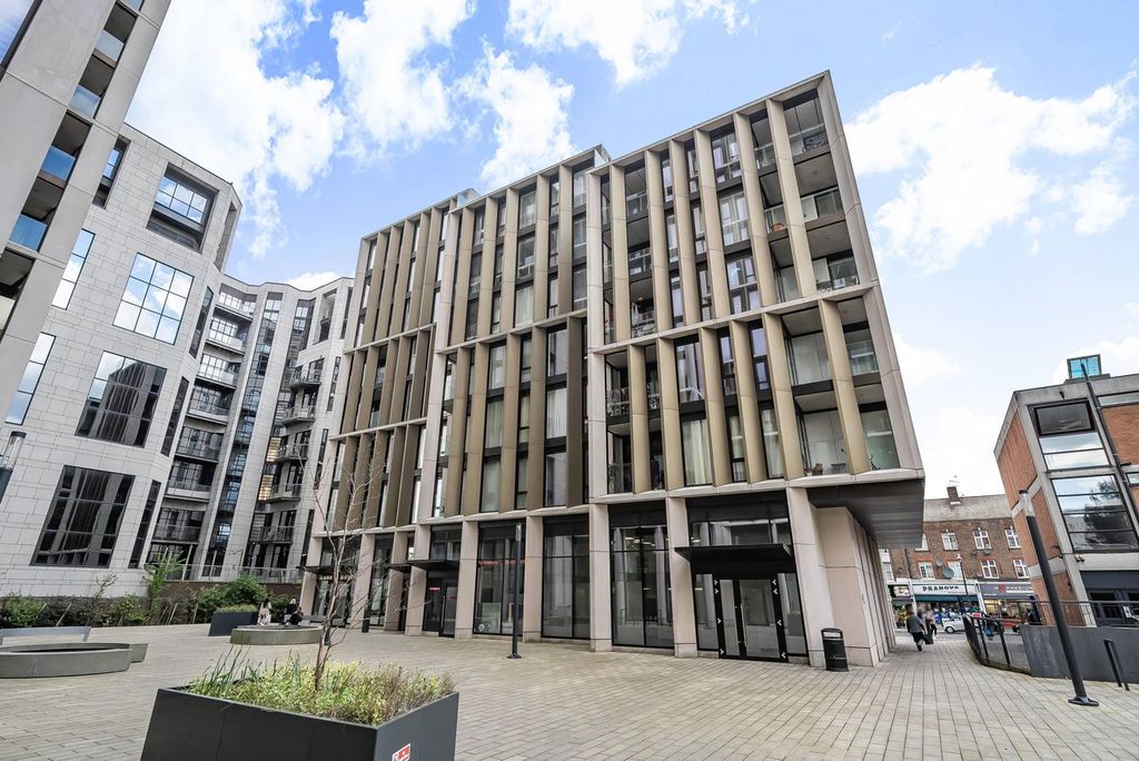 Property photo 1 of 22