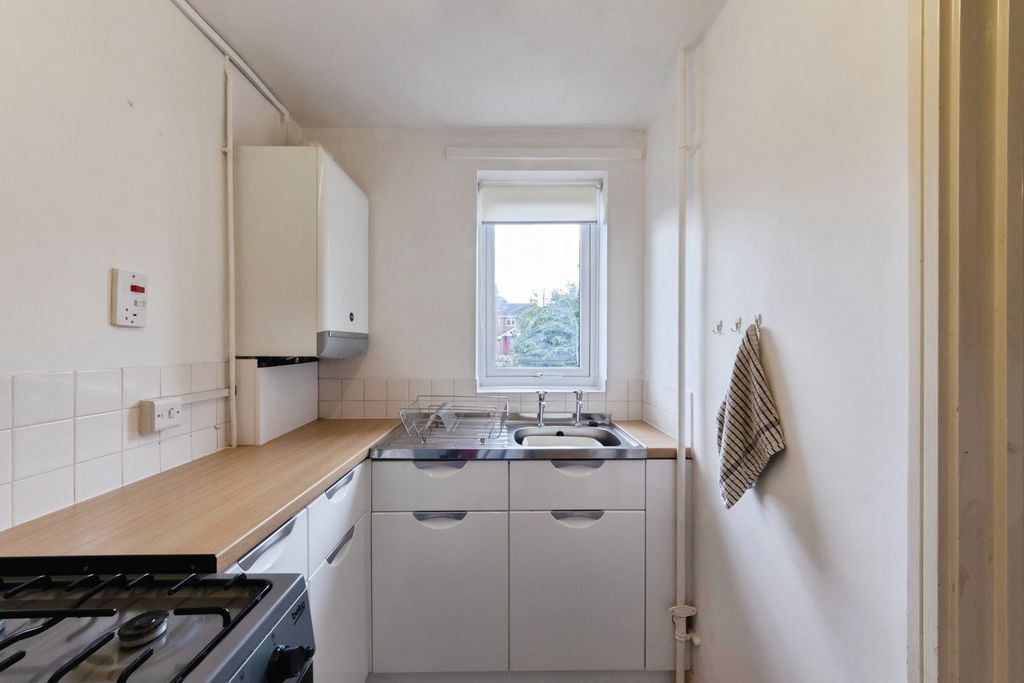 Property photo 3 of 13 Kitchen