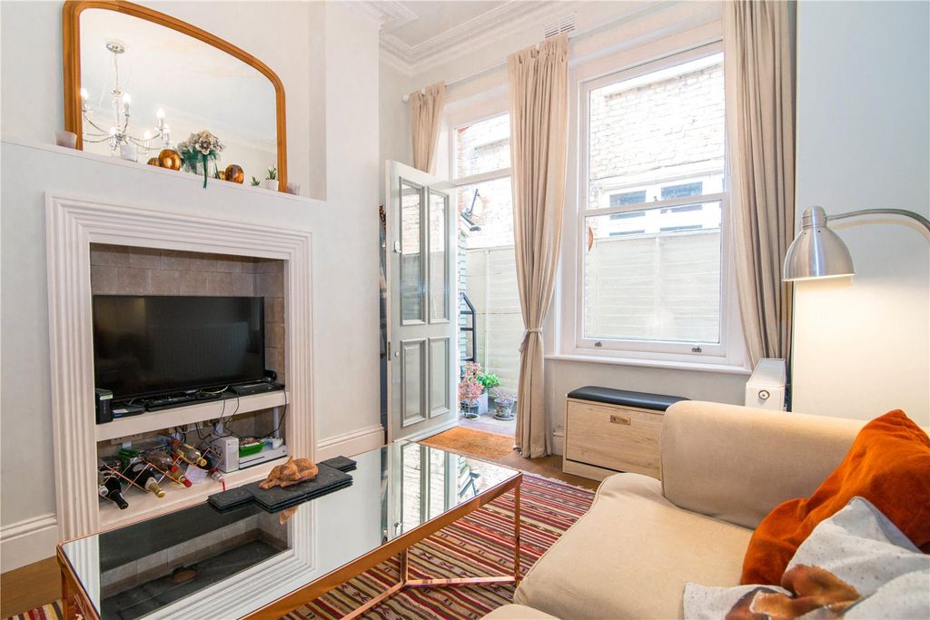 Property photo 2 of 8 2