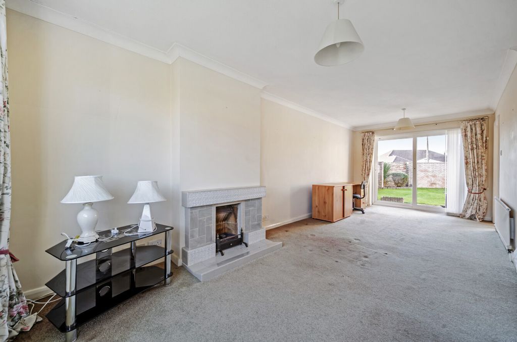 Property photo 3 of 13 1365875-5-68E7F5A...