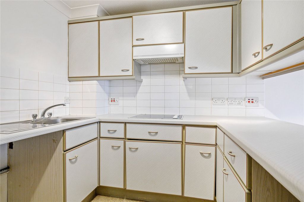 Property photo 2 of 13 Picture No. 05