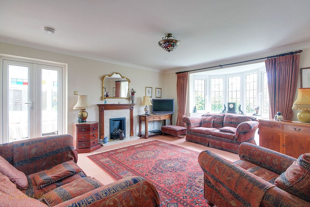 Property photo 2 of 15 Living Room