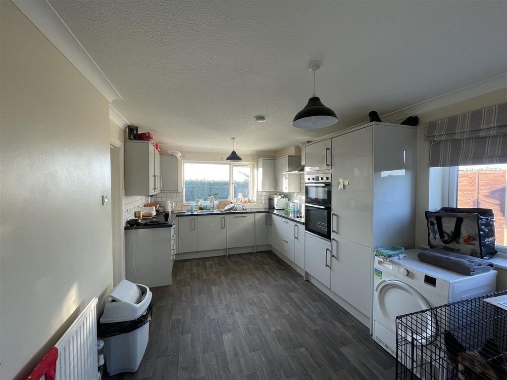 Property photo 3 of 10 Img_8669.Jpg