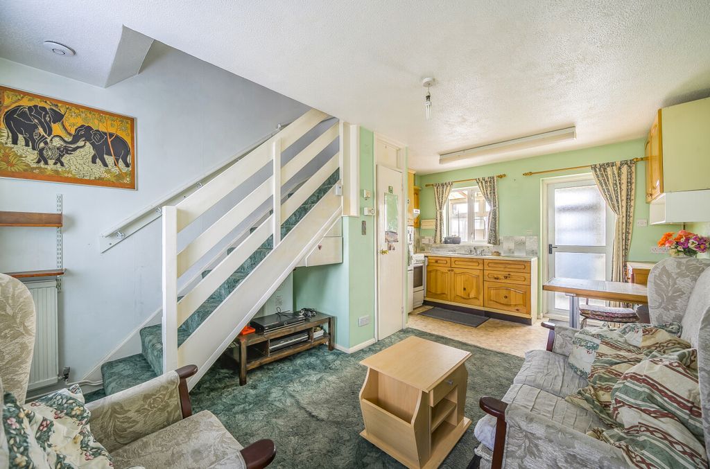 Property photo 2 of 17 1250802 (2)