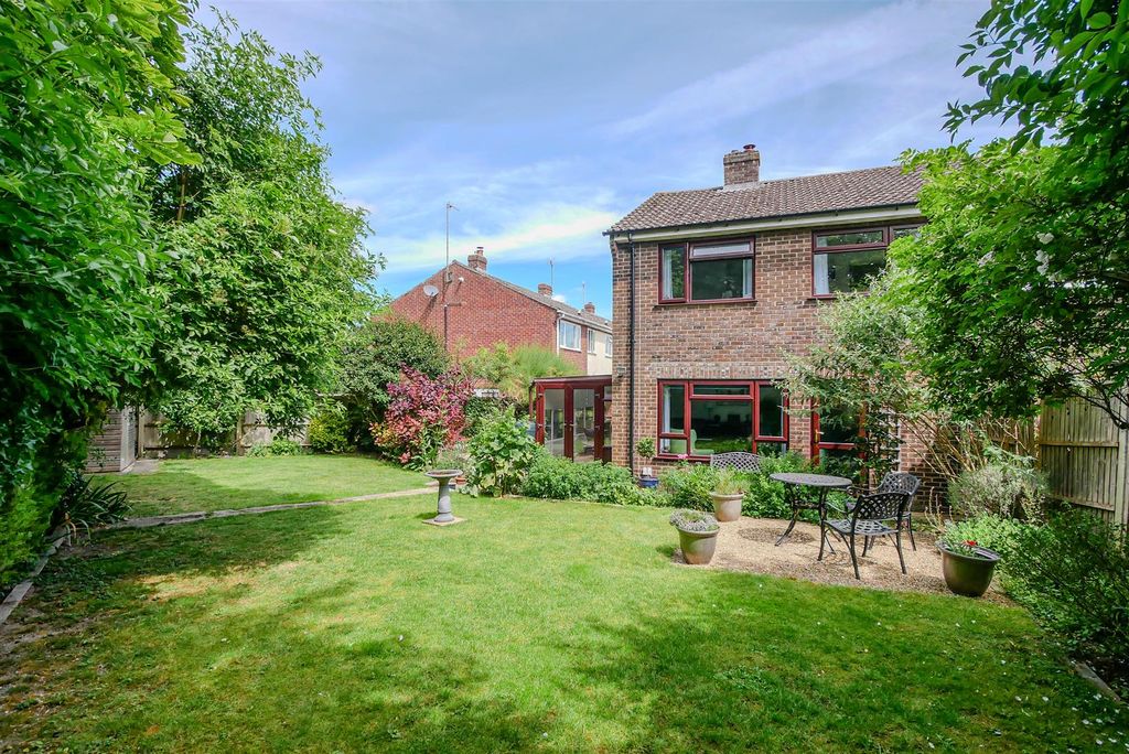 Property photo 1 of 14 Rear Elevation/Garden