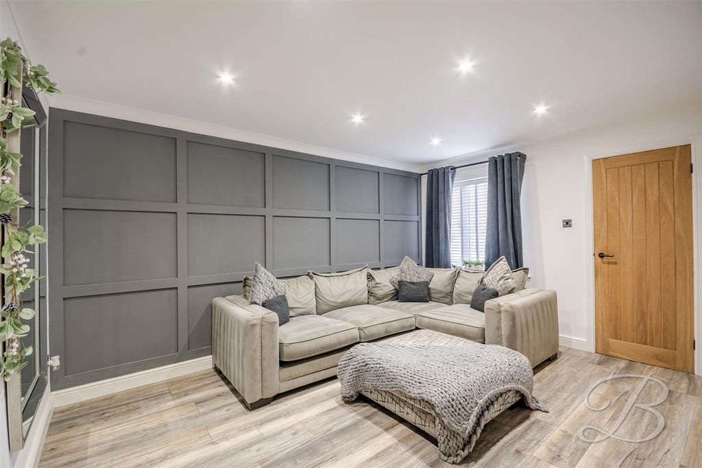 Property photo 3 of 31 Ccltd-18.Jpg