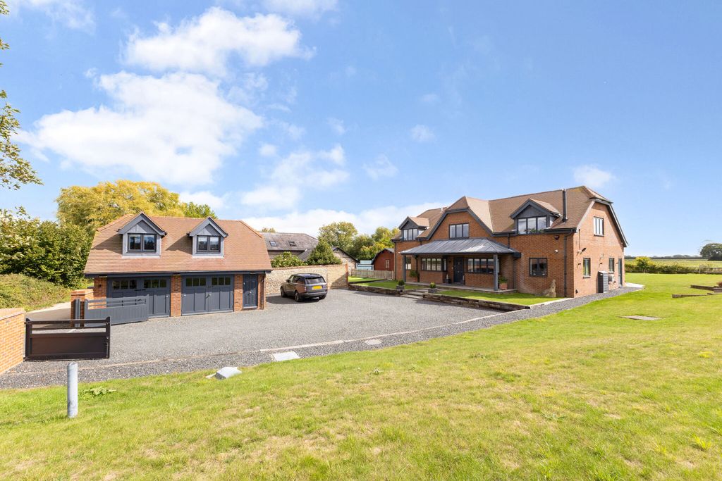 Property photo 1 of 38