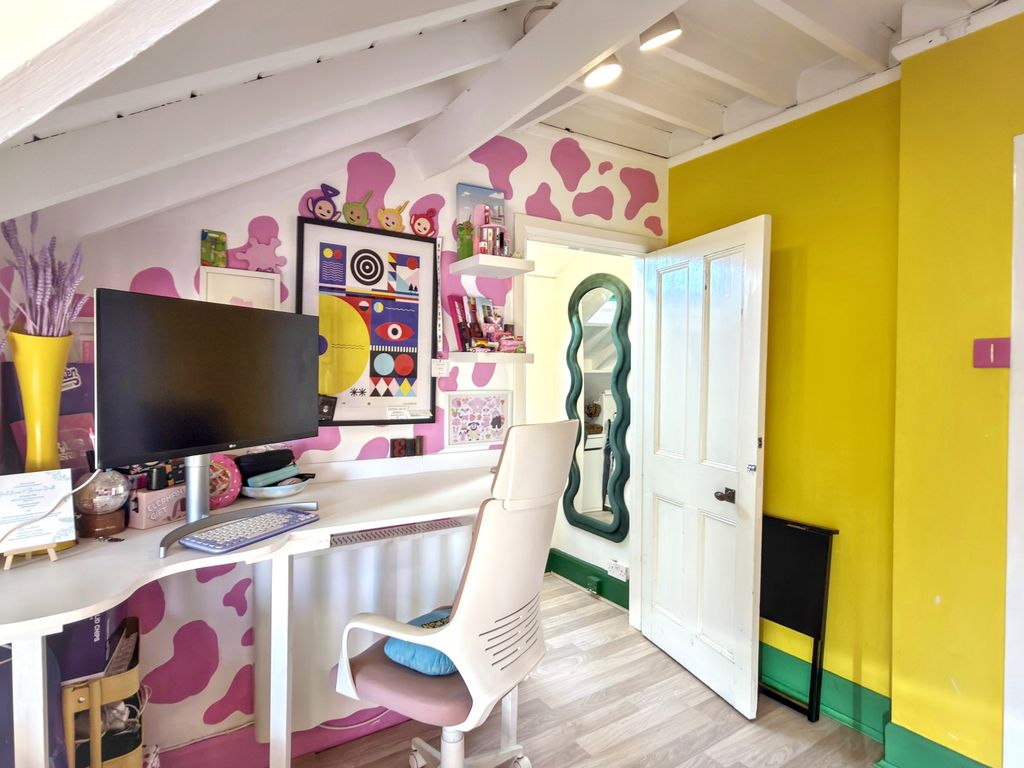 Property photo 3 of 14 Img_2375