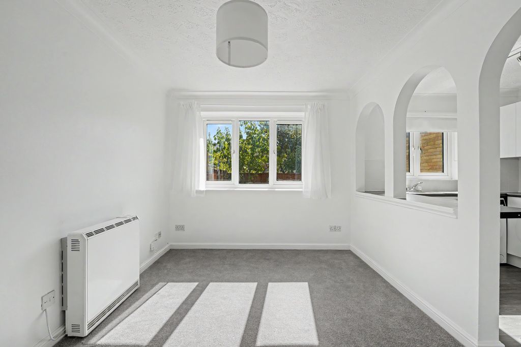 Property photo 3 of 19