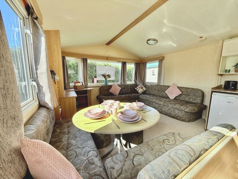 Property photo 1 of 13 Willerby Vacation Se Lounge At Breydon Water Holiday Park