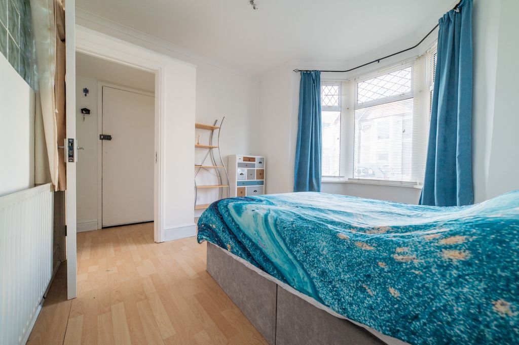 Property photo 3 of 11 Call 02920 454555 To Secure Your Viewing_2