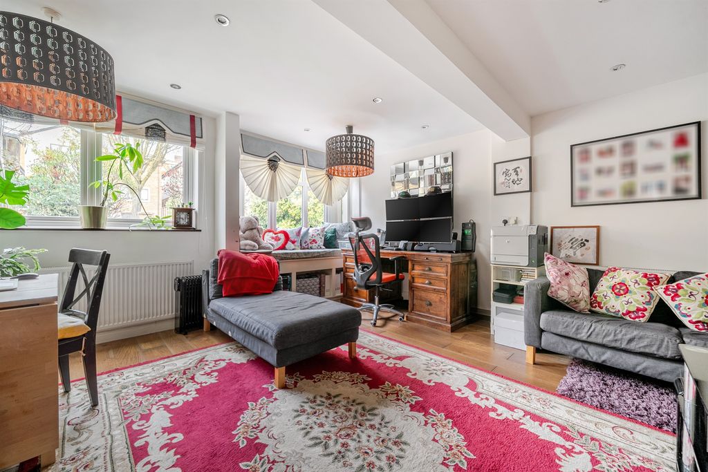 Additional image 8 of 4 bed detached house for saleThe Coppice, Enfield EN2