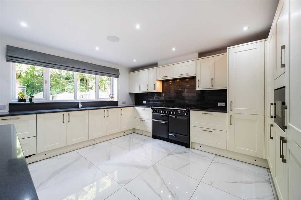 Property photo 3 of 45 Kitchen