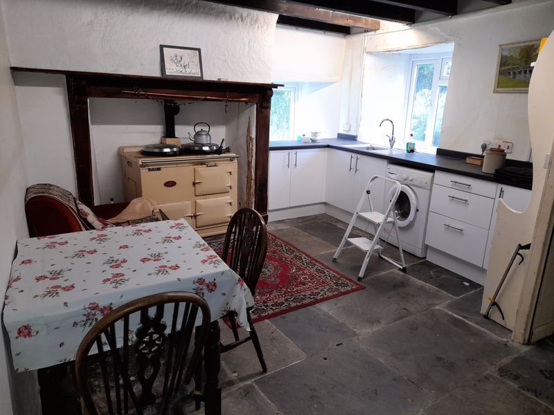 Property photo 3 of 10 Kitchen Breakfast Room