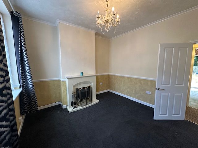 Property photo 1 of 17 Image