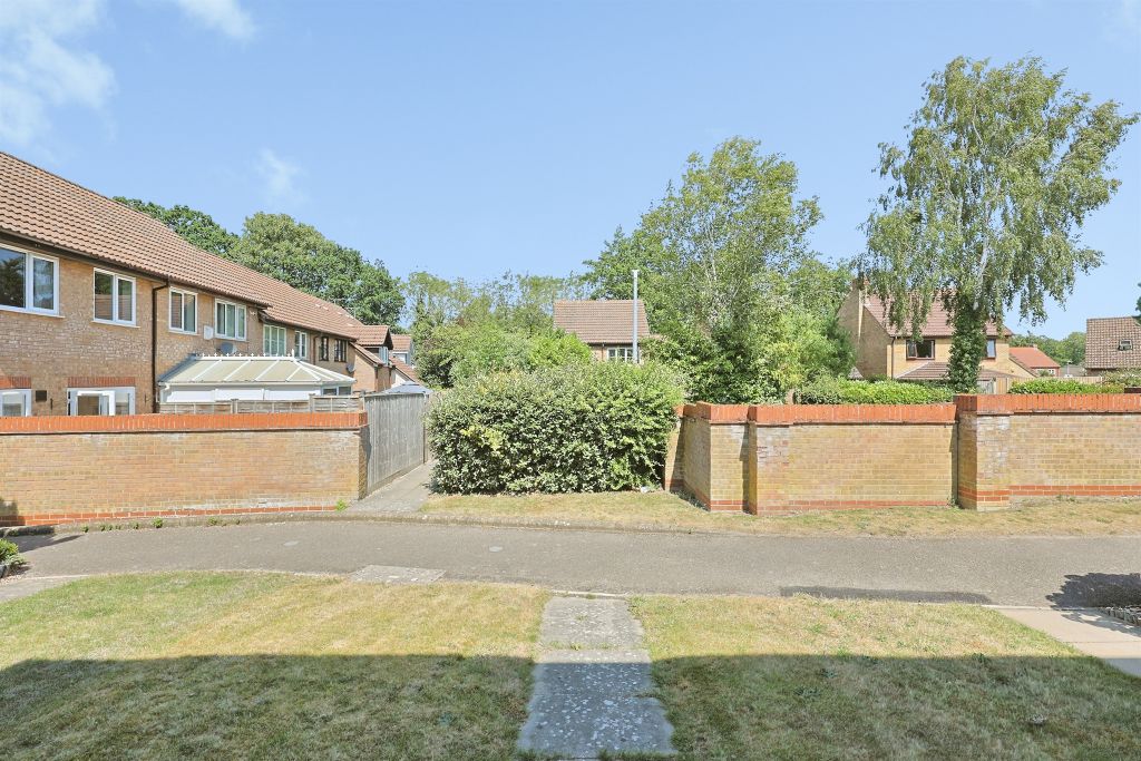 Property photo 3 of 8