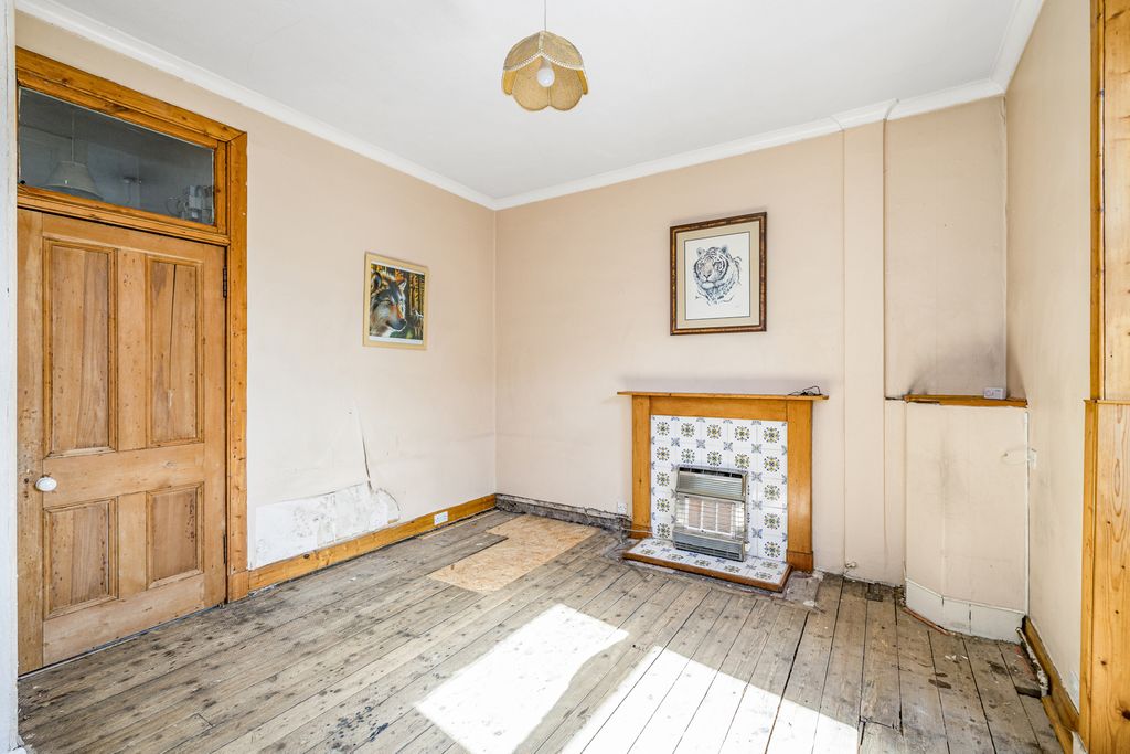 Property photo 3 of 14 Property Image 3