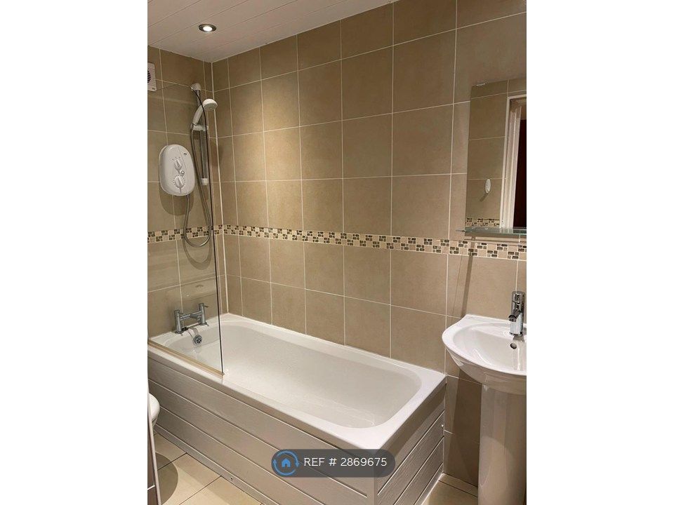 Property photo 2 of 5 Bathroom