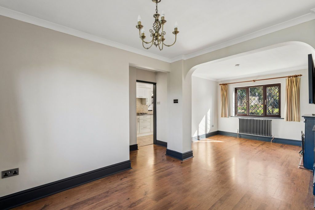 Property photo 2 of 15 Photo 12