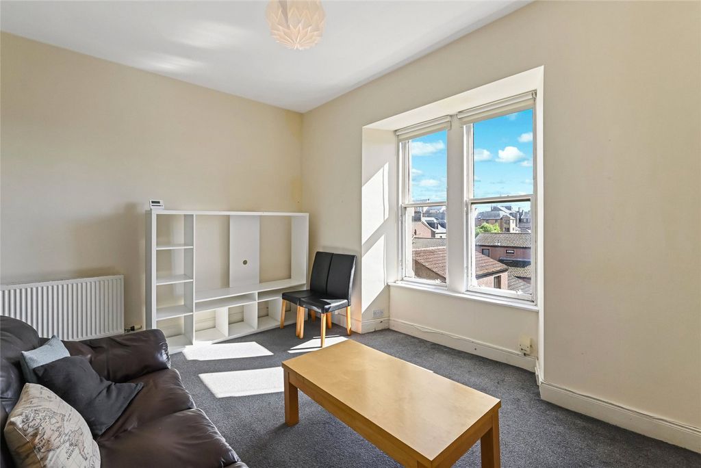 Property photo 3 of 17 Picture No. 20