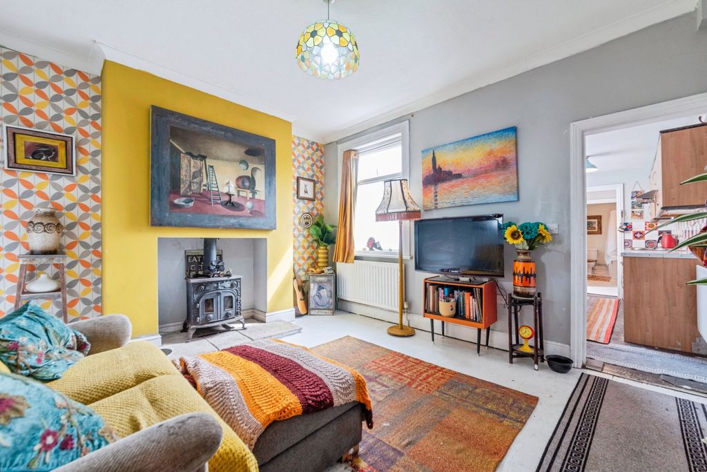 Property photo 2 of 15 1_Kelham_Road-15