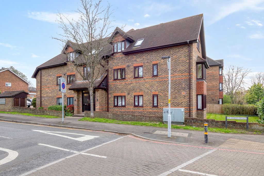 Property photo 1 of 17 Picture No. 01