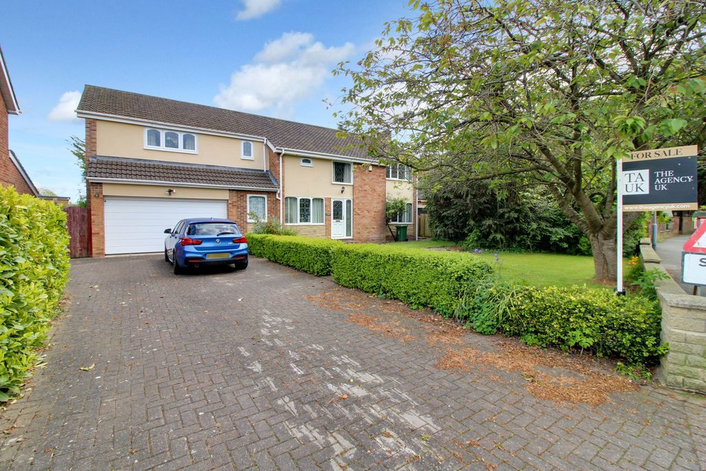 Property photo 1 of 22