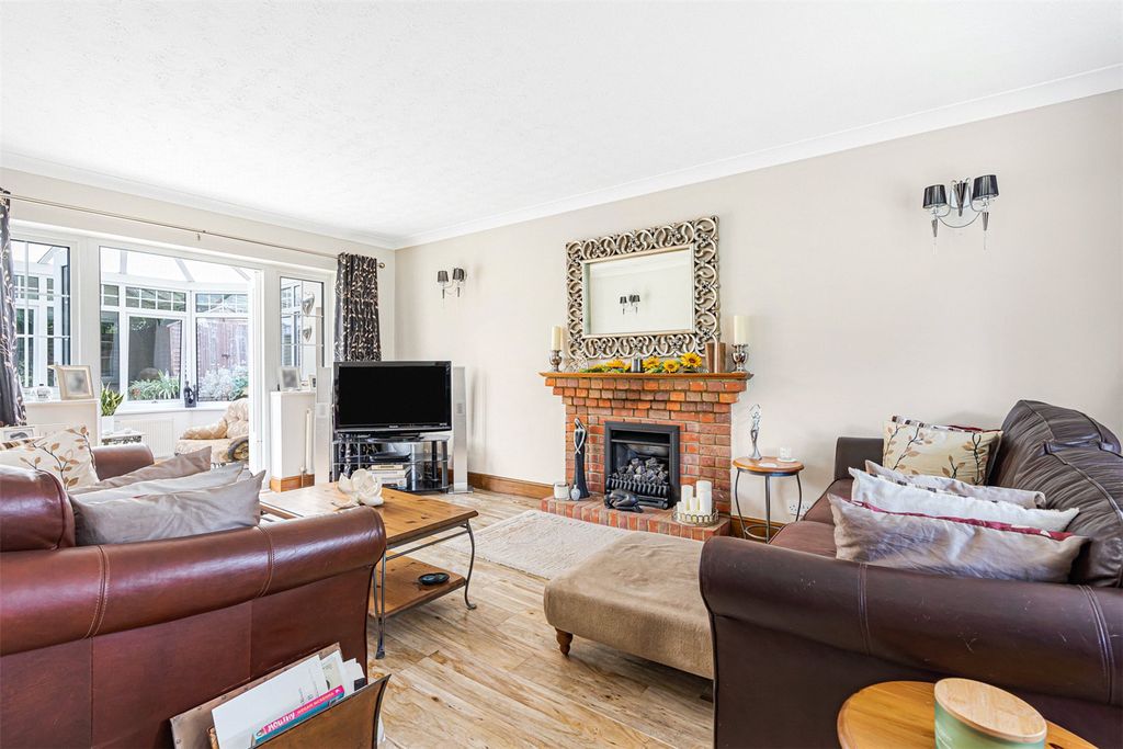 Property photo 2 of 26 Picture No. 18