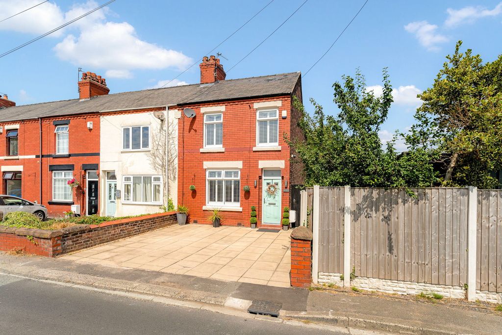 Property photo 1 of 43