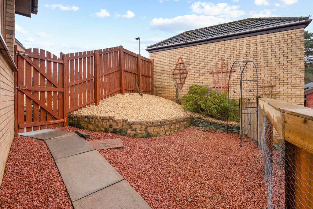 Property photo 3 of 20