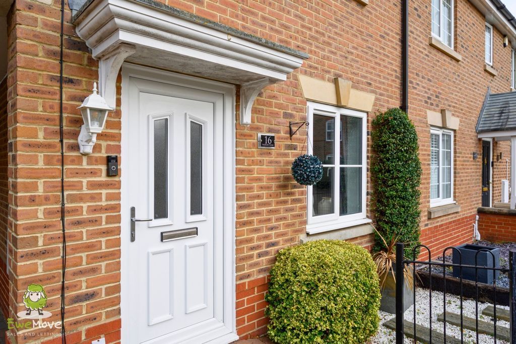 Property photo 2 of 25 5
