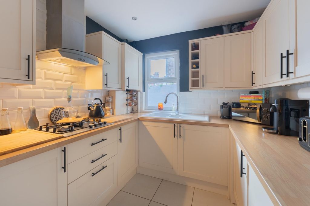 Property photo 3 of 20 _Dsc1779-Hdr.Jpg