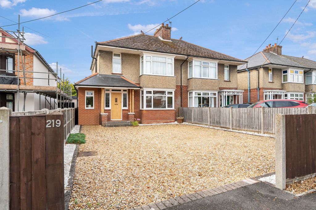 Property photo 1 of 23 Property Frontage &amp; Driveway
