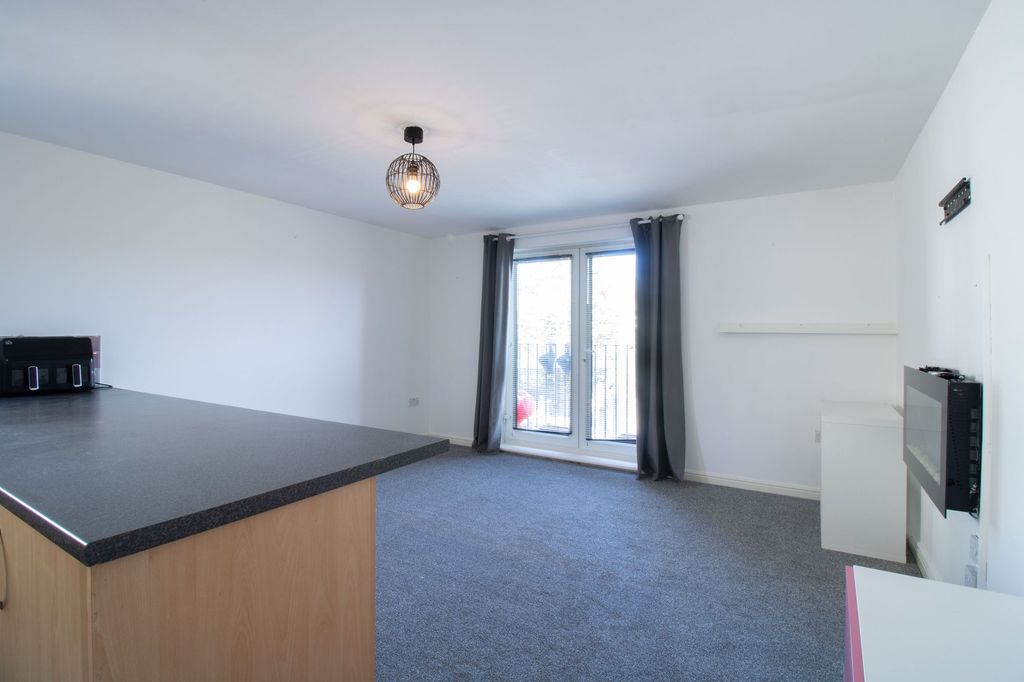 Additional image 6 of 2 bed flat for saleHall Street, Blackwood NP12