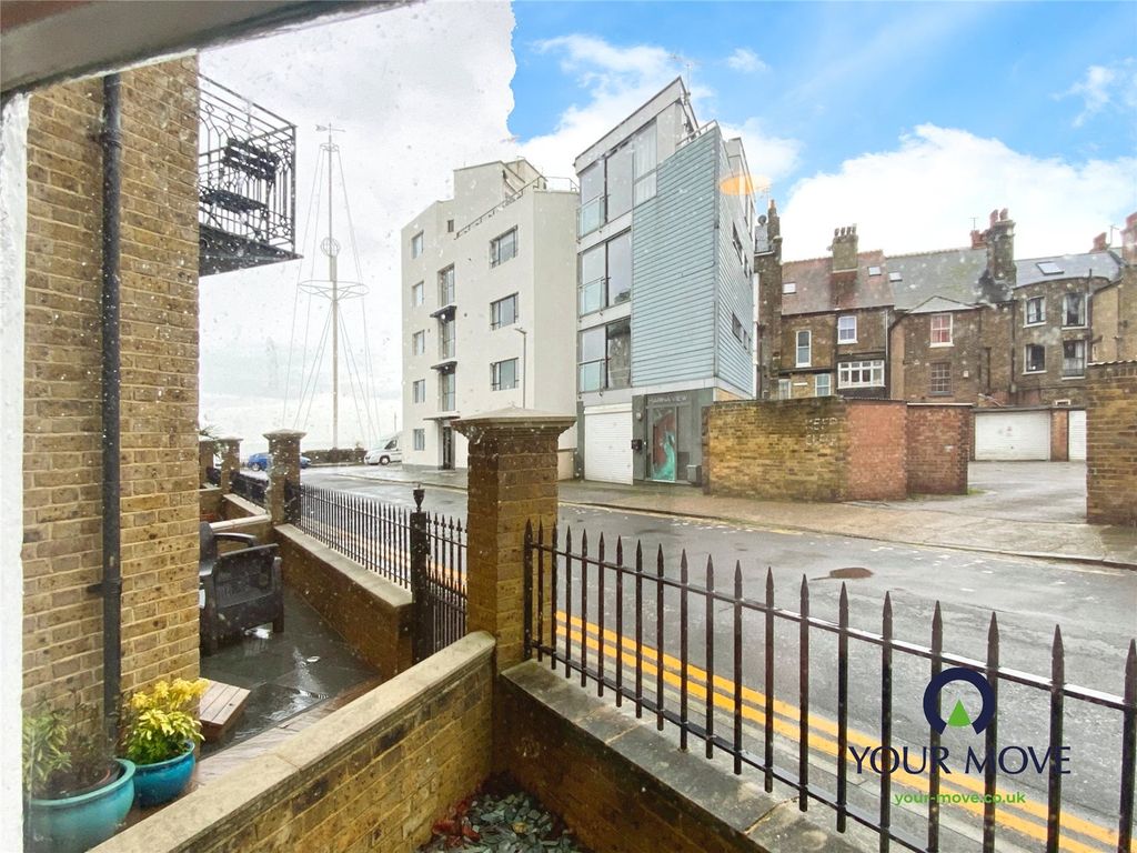 Property photo 1 of 17 Picture No. 13