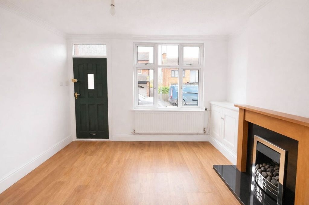 Property photo 2 of 16