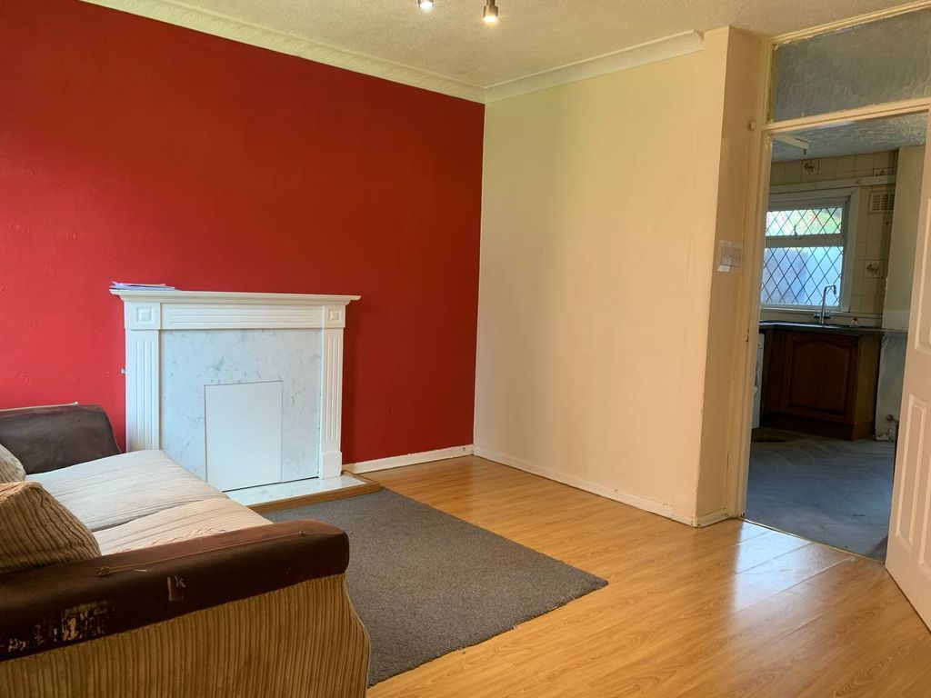 Property photo 3 of 13