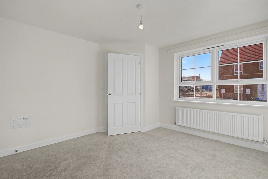 Property photo 3 of 16 Living Room