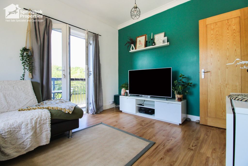 Property photo 2 of 18 Image 1