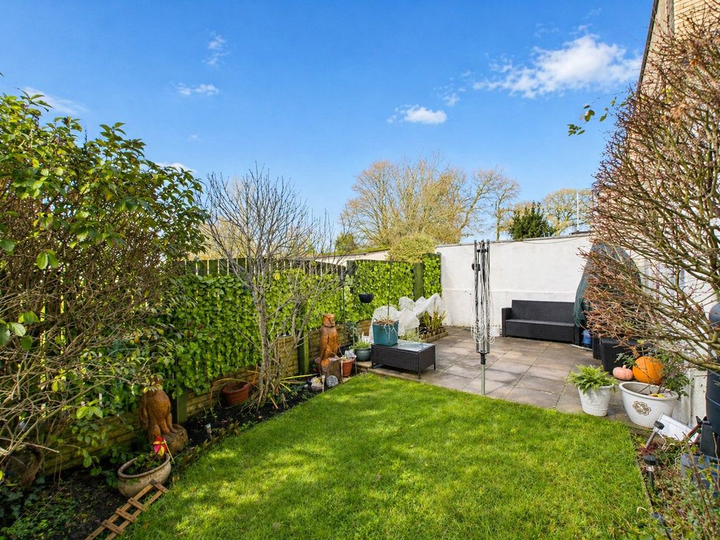 Property photo 2 of 15 Picture No. 26